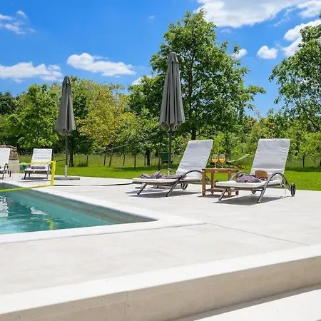 Doda By Istrialux Modrušani